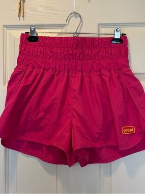 Poppi Soda Women’s Bright Pink Shorts With Logo Size Large